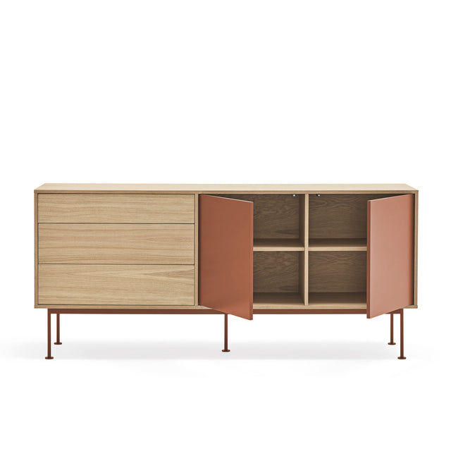 Vista frontal aparador Yoko 180 cm Teja puertas abiertas Slowdeco