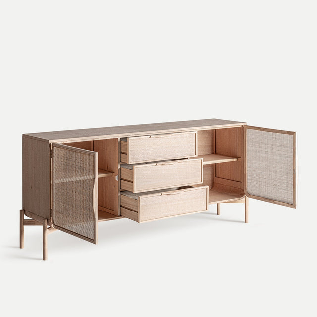 Vista lateral Aparador Weurtz 180 cm Madera de fresno en color marrón claro combinado con ratán puertas y cajones abiertos Kodu Homedesign Slowdeco