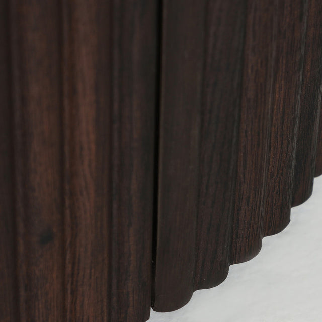 Vista detalle pata Mueble TV Verona 200 cm blanco y marrón Kodu Homedesign Slowdeco